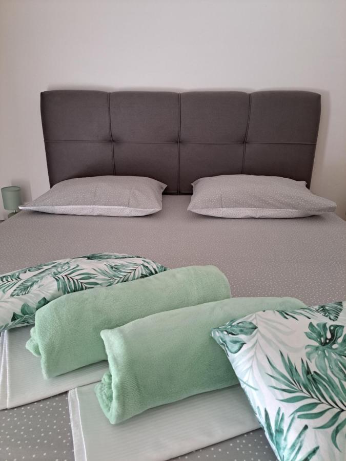 Apartments&Room Babic Kastela Ngoại thất bức ảnh